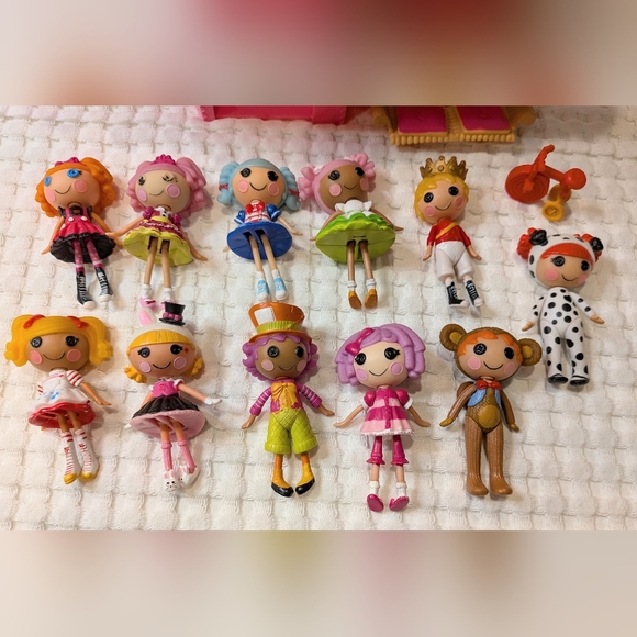 Mini Lalaloopsy Sew Sweet House Playhouse & 11 Mini Lalaloopsy Dolls & Bike - Picture 8 of 10